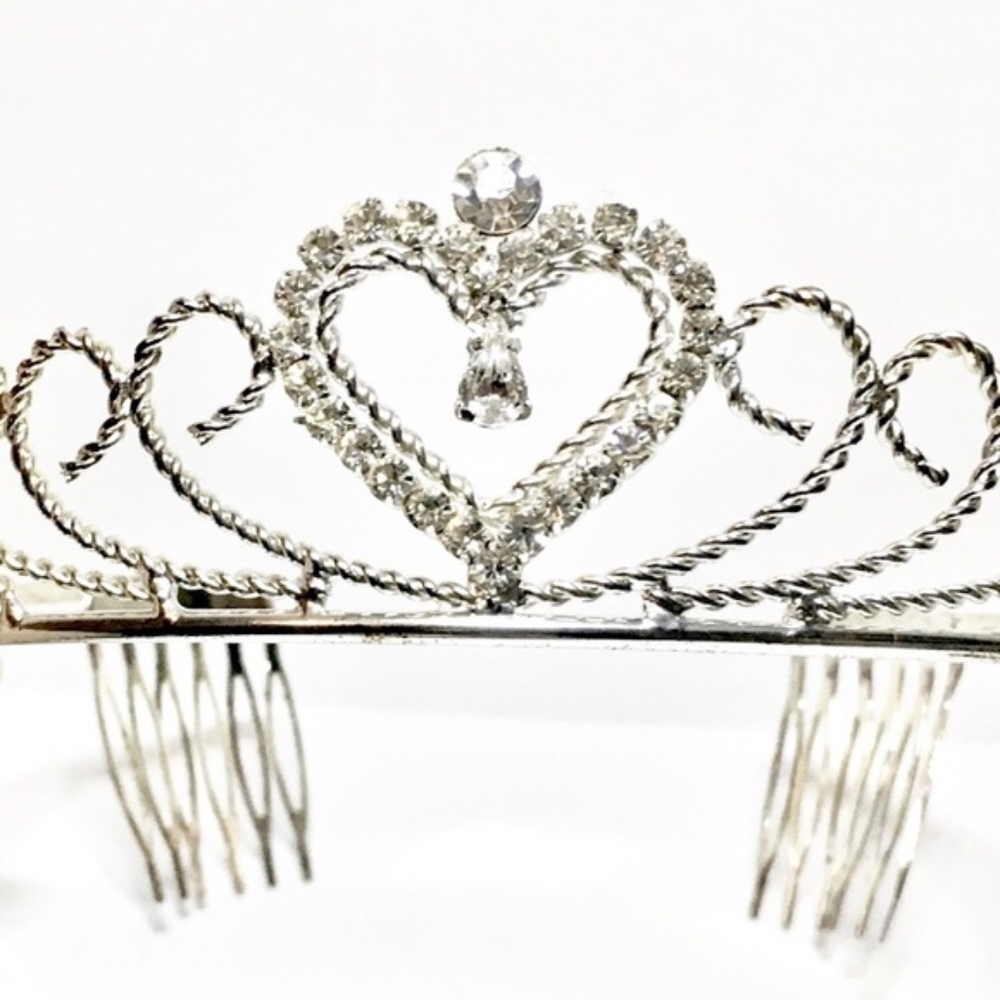 💎 CRYSTAL PRINCESS HEART CROWN HEADBAND - Picture 2 of 8